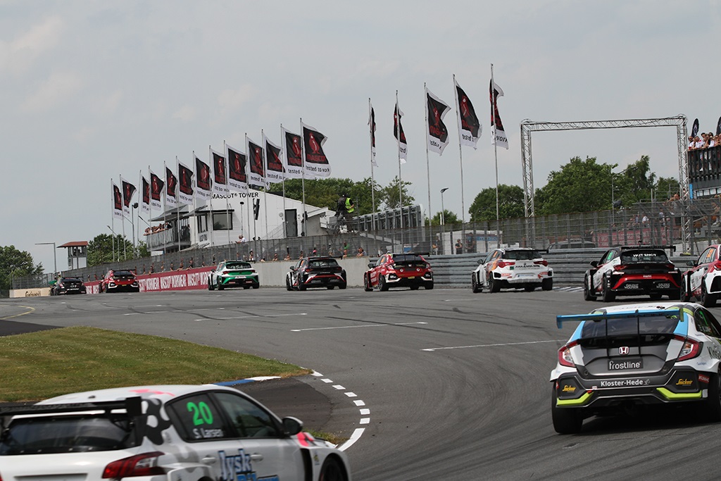 Efter CHGP føres TCR Denmark stadig af den rigtigt godt kørende Kasper H. Jensen.
(Foto: Motorsporten.dk)